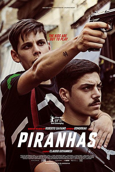 Movie poster for "PIRANHAS"